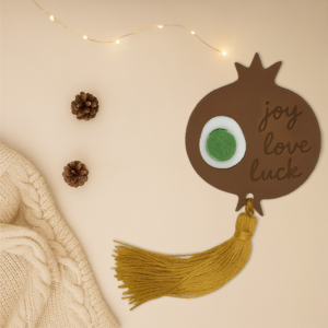 Γούρι ρόδι Επιτραπέζιο joy, love, luck σε καφέ Plexiglass